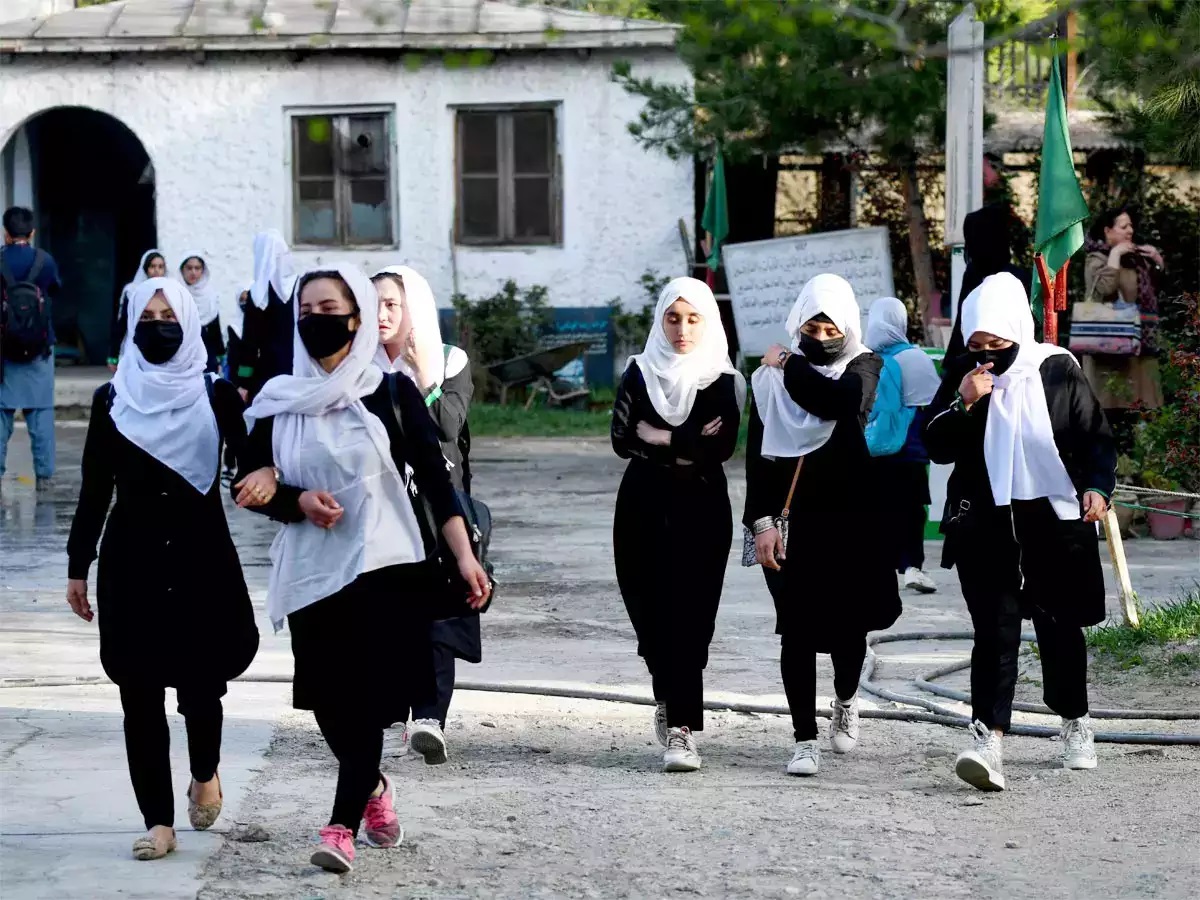 Taliban reneges on promise to let girls attend school